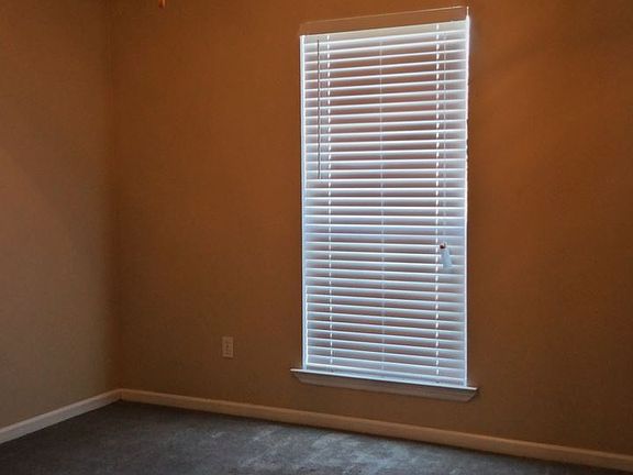 5th image of 142 Dana Dr