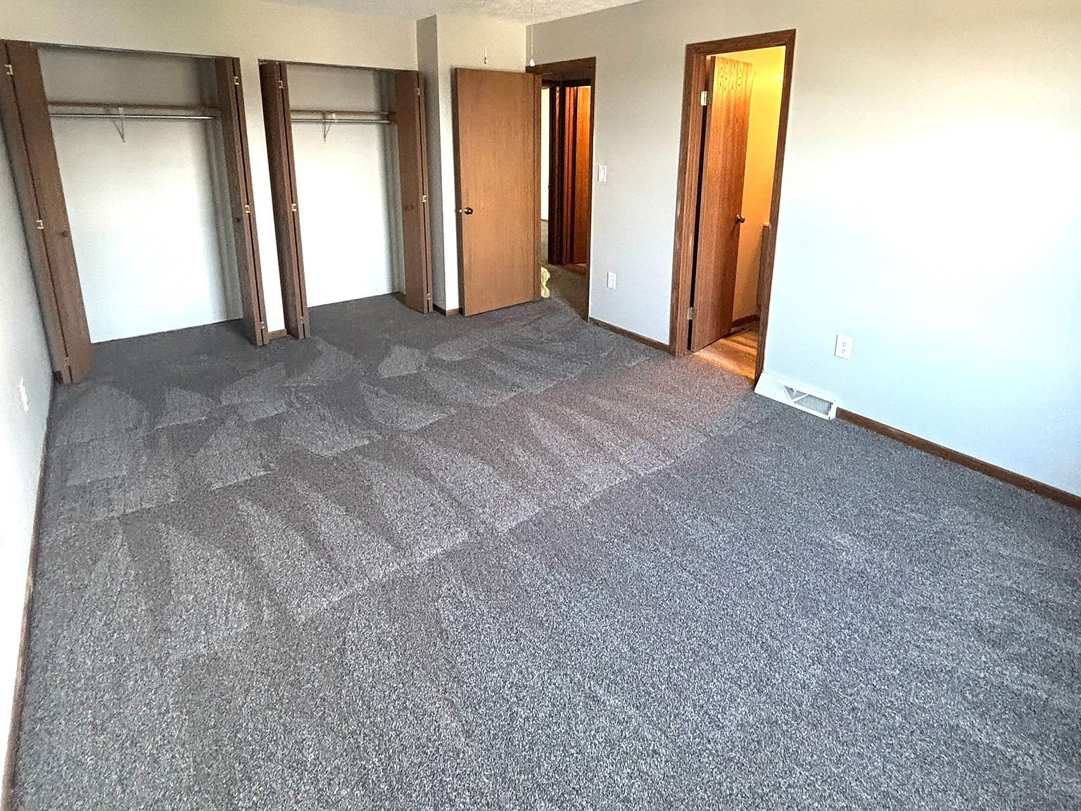 3 bed, 1416 sqft, $2,250 — Photo 2