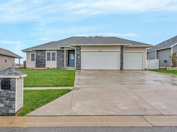 3329 SW 43rd St, Topeka, KS 66610