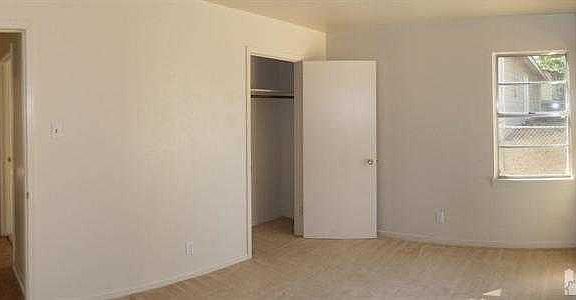 5th image of 808 W Mary Jane Dr