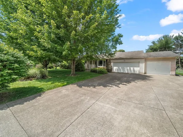 93 Parkway Dr, Newark, OH 43055