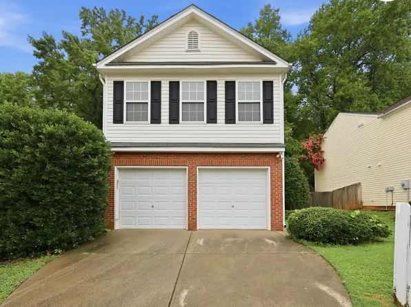 109 Lacombe Ct, Holly Springs, NC 27540