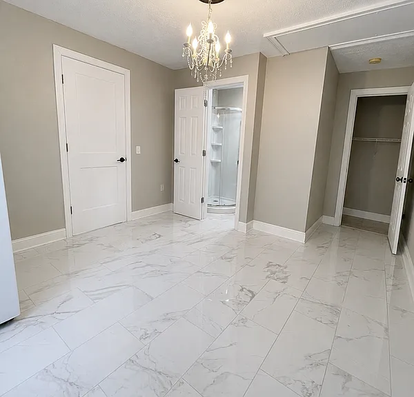 24301 E Colonial Dr — Photo 5