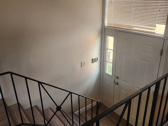 2nd image of 7847 Glenorchard Dr Unit B