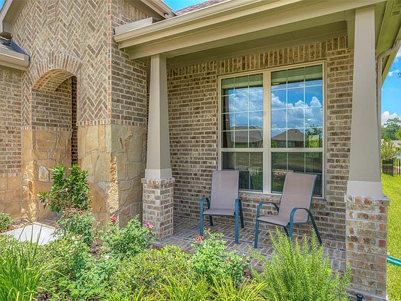 2nd image of 231 Galloway Ct