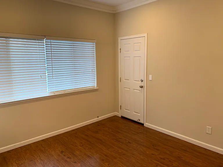 37730 Mosswood Dr — Photo 9