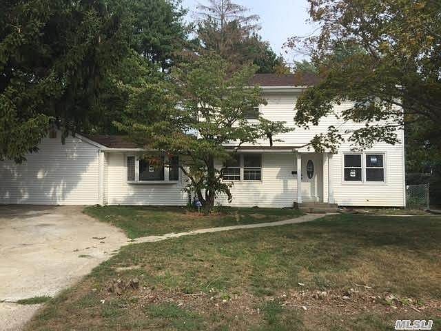 2nd image of 7 Bruce Ln