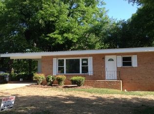 25 Larose Cir SE, Marietta, GA 30060