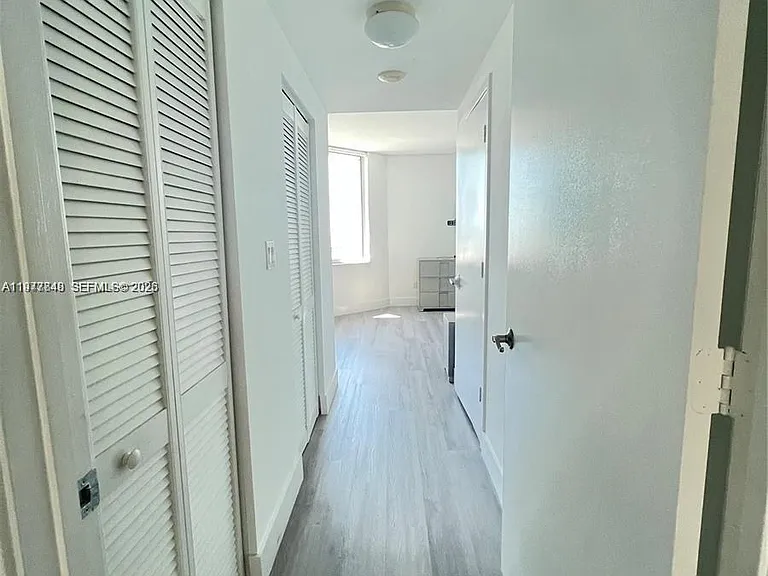 325 S Biscayne Blvd #2415 — Photo 5