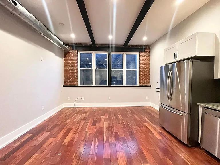 1025 E Montgomery Ave — Photo 9