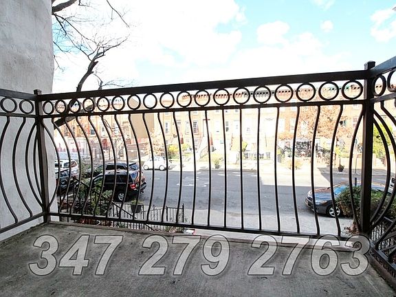 2nd image of 214 Lexington Ave APT 2