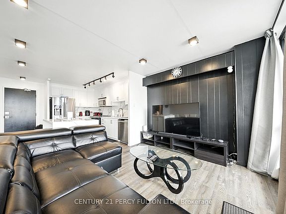 5th image of 2 Glamorgan Ave #1212