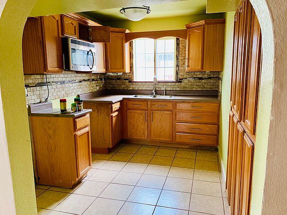 5th image of 3712 Tularosa Ave