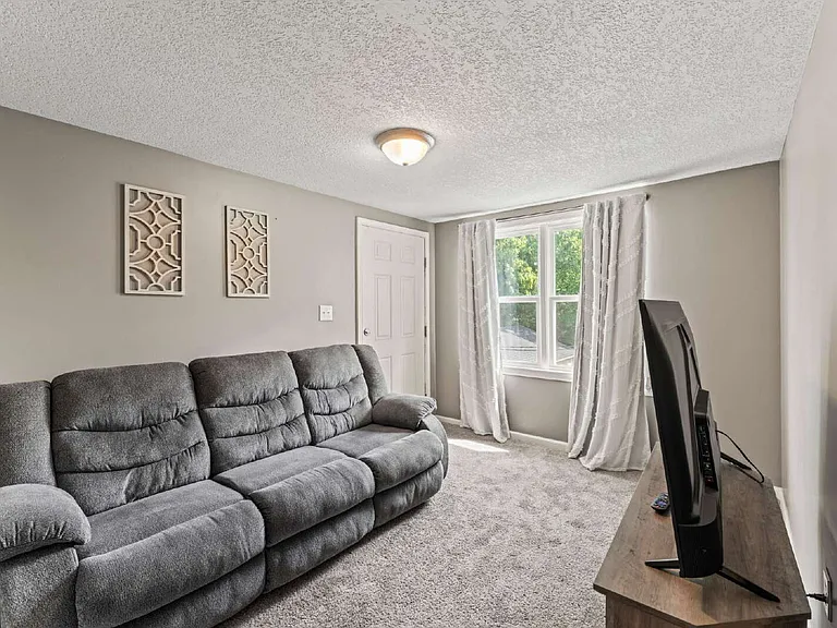 343 Cambridge St — Photo 7