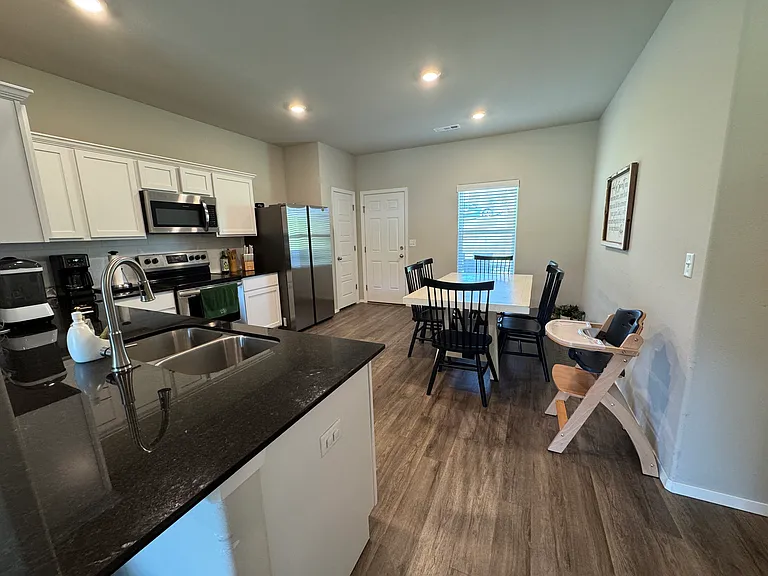 4406 SW Sackett Ave — Photo 9