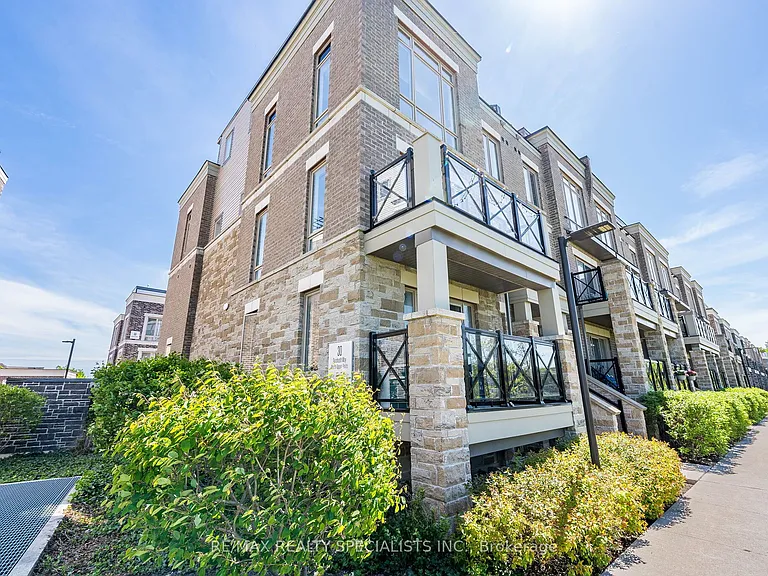 30 Dunsheath Way #527 — Photo 2