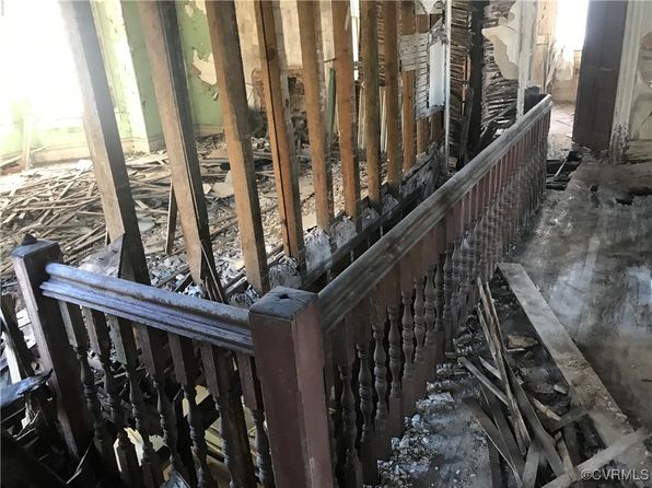 richmond-virginia-444901614 picture