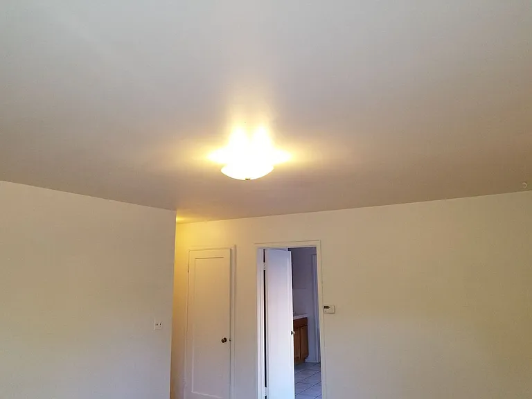 788 East 5th Avenue — Photo 10