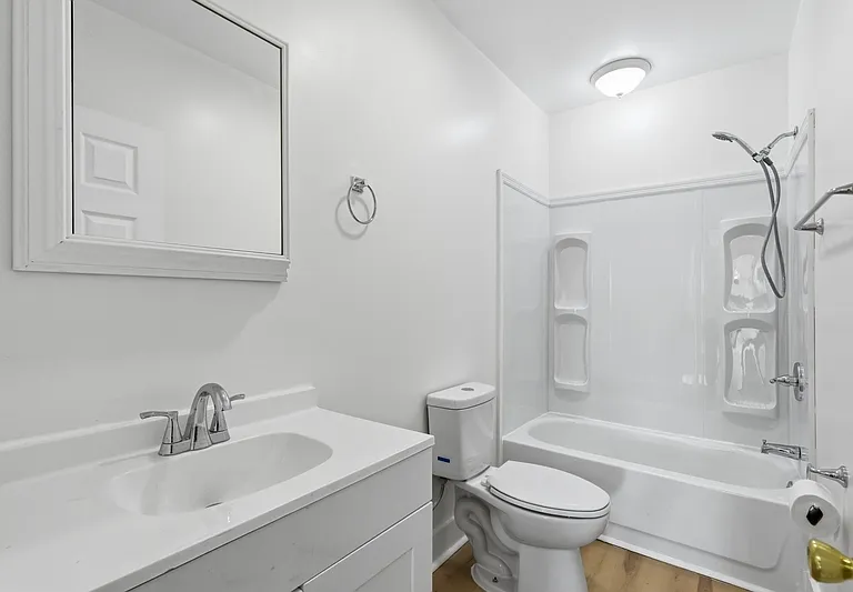 2540 Frederick Ave — Photo 11