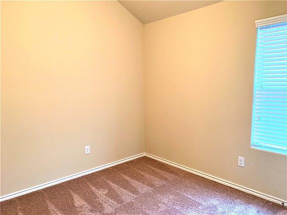 5th image of 2545 Stonewall Ln