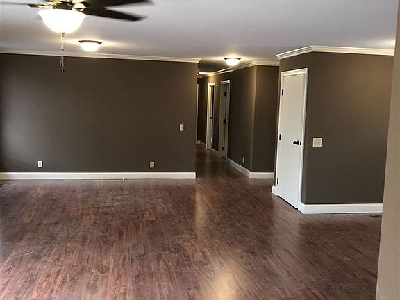 4th image of 6010 N Frostwood Pkwy