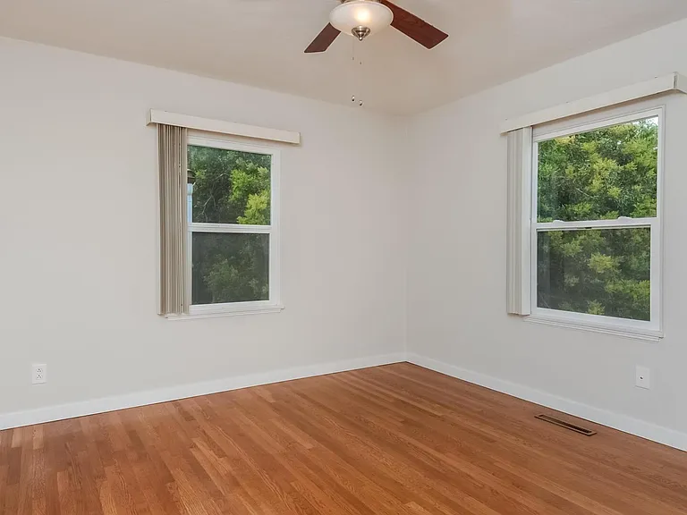 2755 Teresita St — Photo 11