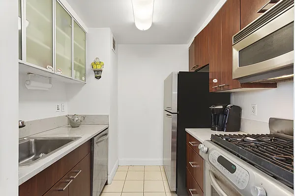 Sold by Compass | media 8