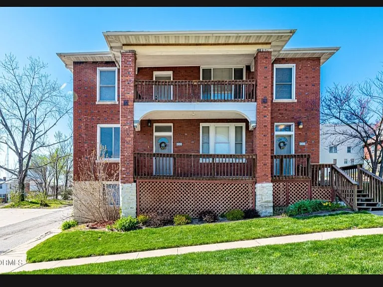 306 Jackson St — Photo 1