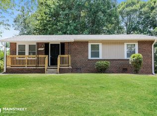 1421 E Sedgefield Dr, Winston Salem, NC 27107