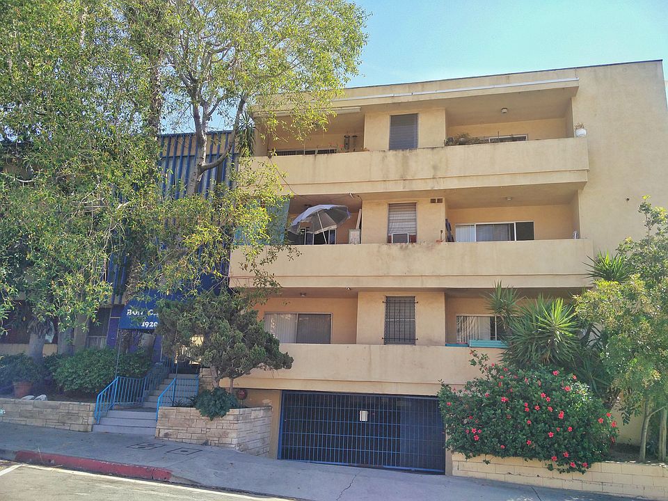 1st image of 1920 Cheremoya Ave APT 206