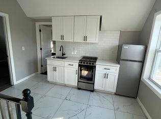 528 Norwood St #3, East Orange, NJ 07018