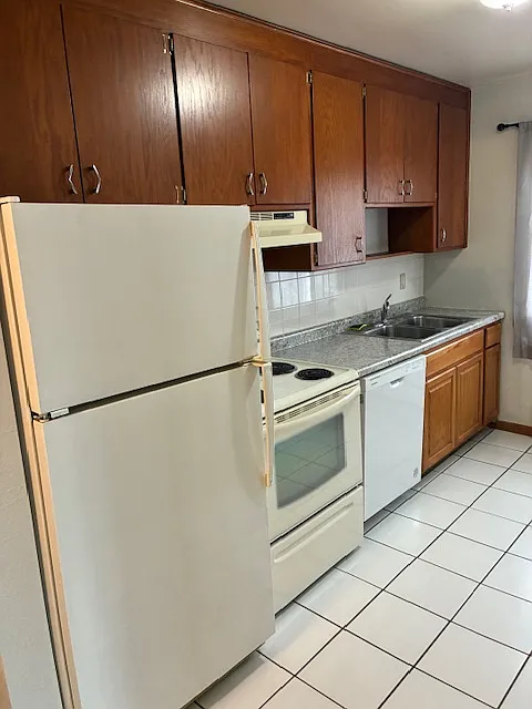 2900 Highcrest Rd — Photo 3