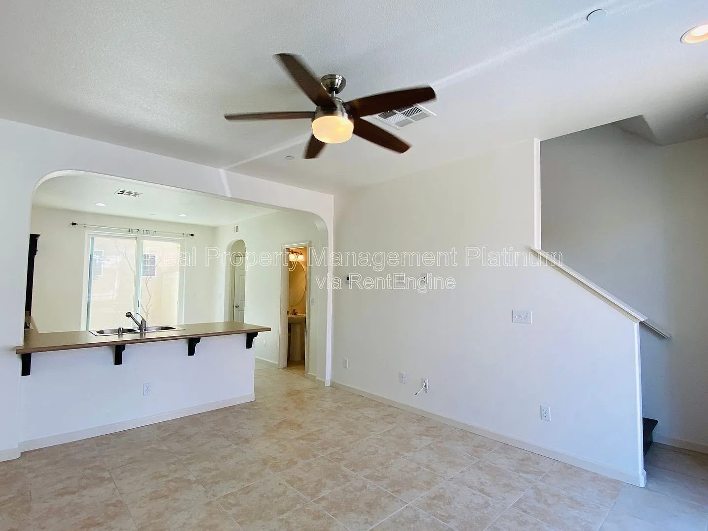 3 bed, 2.5 bath, 1203 sqft, $1,995 — Photo 4