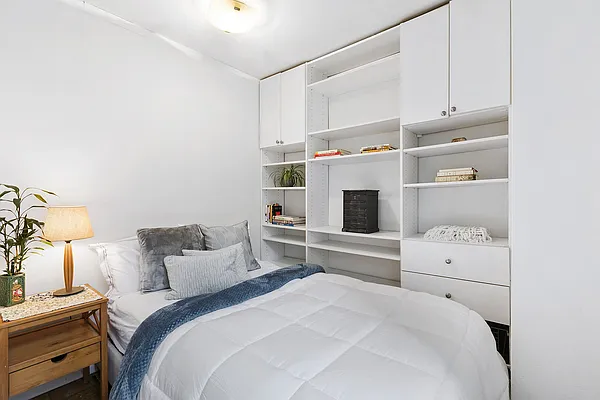 Sold by Compass | media 12