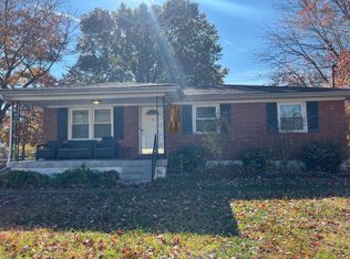 3604 Little John Ct, Louisville, KY 40219