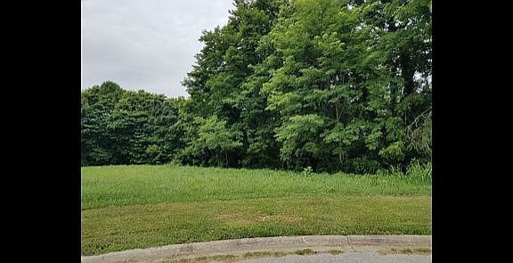 2nd image of 384 Sweet Grass Way