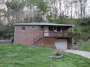 2440 Bills Creek Rd, Winfield, WV 25213