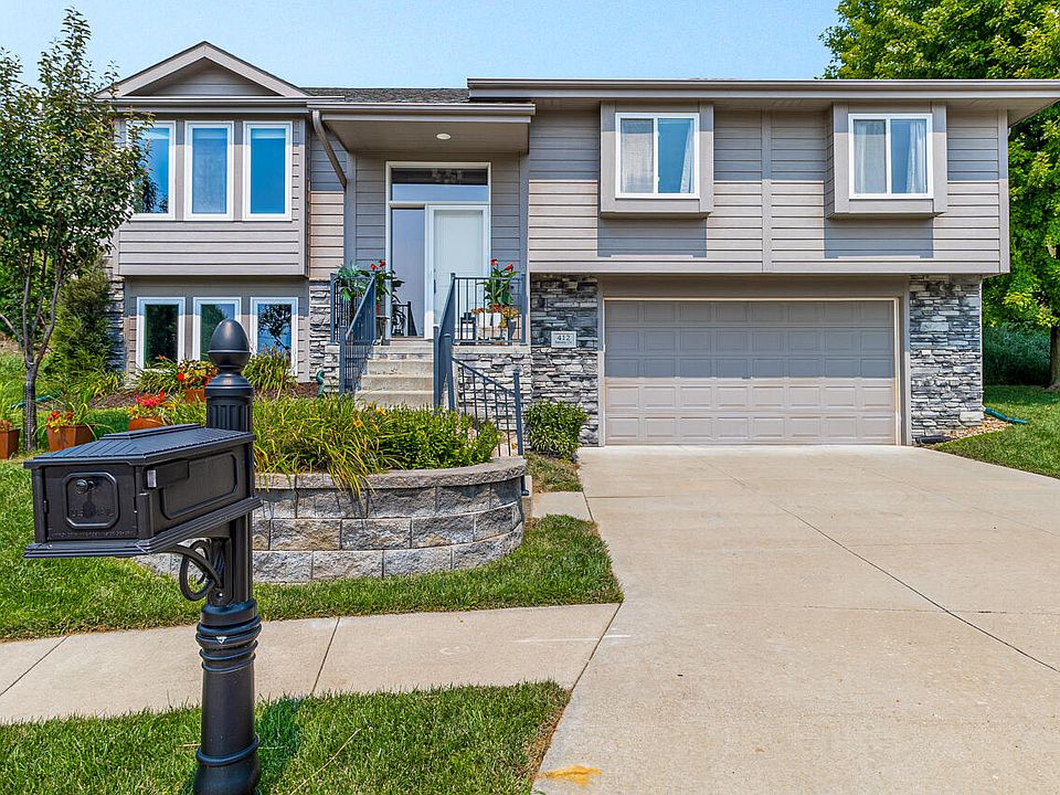 1st image of 412 Sabrina Cir
