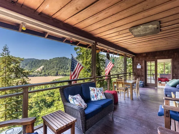 11694 Upper Oak Road, Forestville, CA 95436