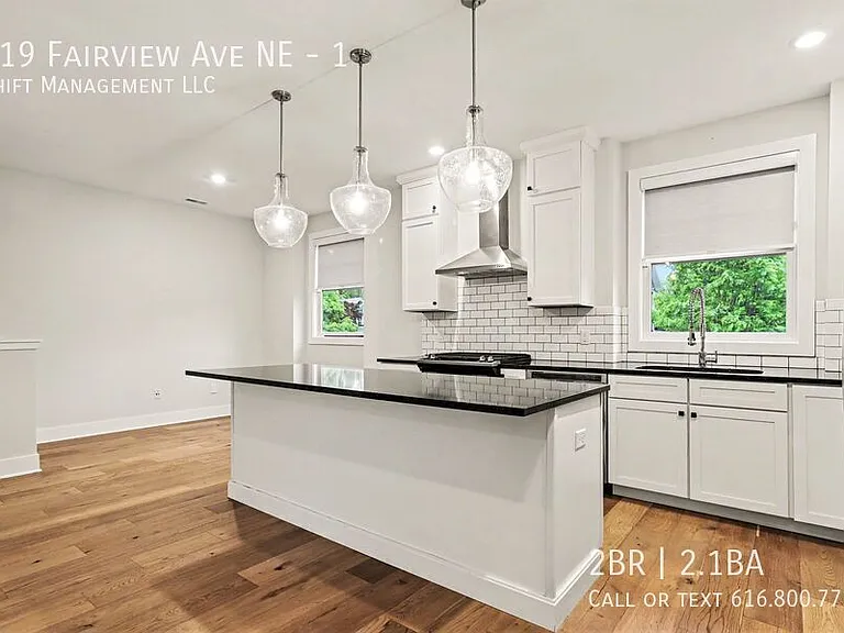 619 Fairview Ave NE #1 — Photo 5