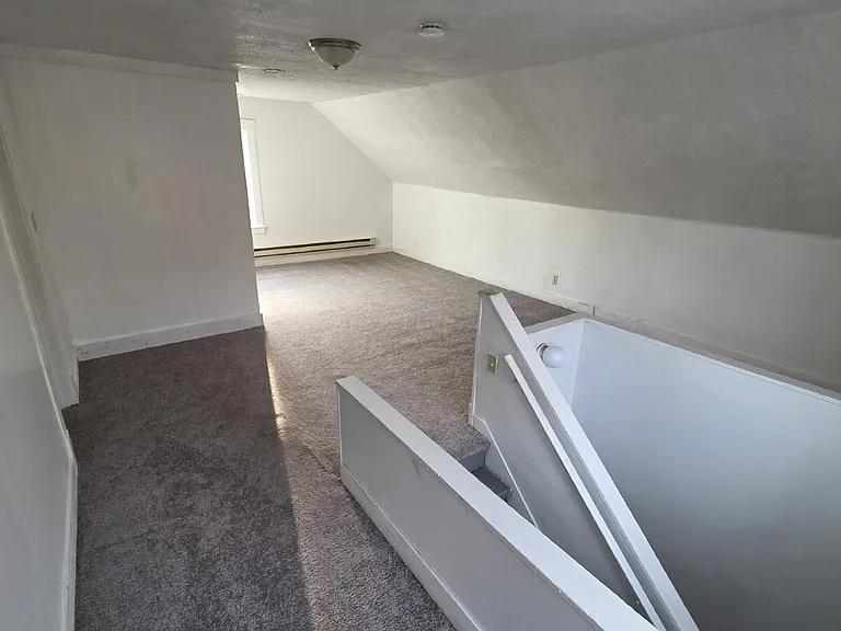 10217 Pierpont Ave — Photo 6