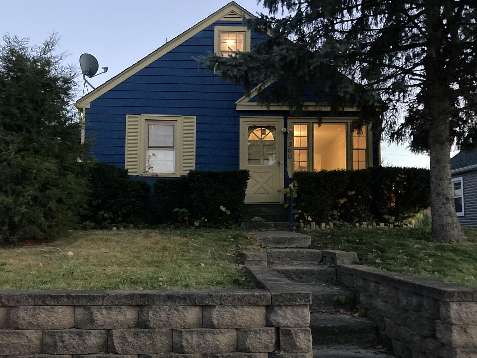 1300 Radio Rd, Dayton, OH 45403 Zillow