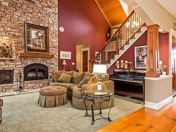 3rd image of 470 Stanton Farms Dr