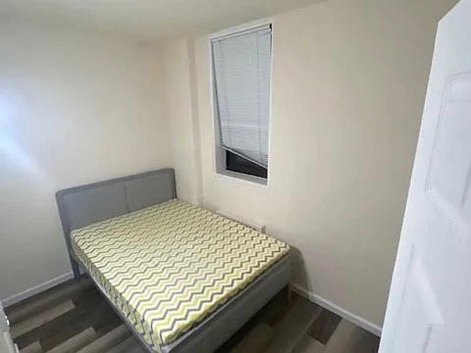 1st image of 145 Lincoln Ave APT 1P