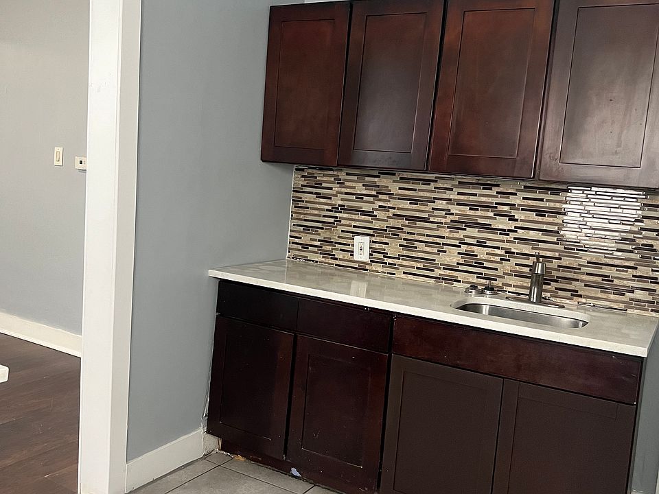 1st image of 537 Norwood St #2