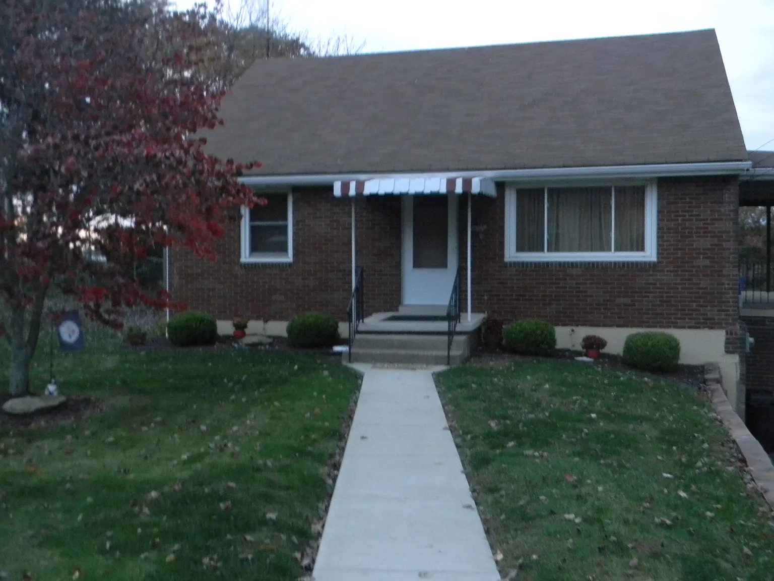 137 Spring Hill Rd photo 1