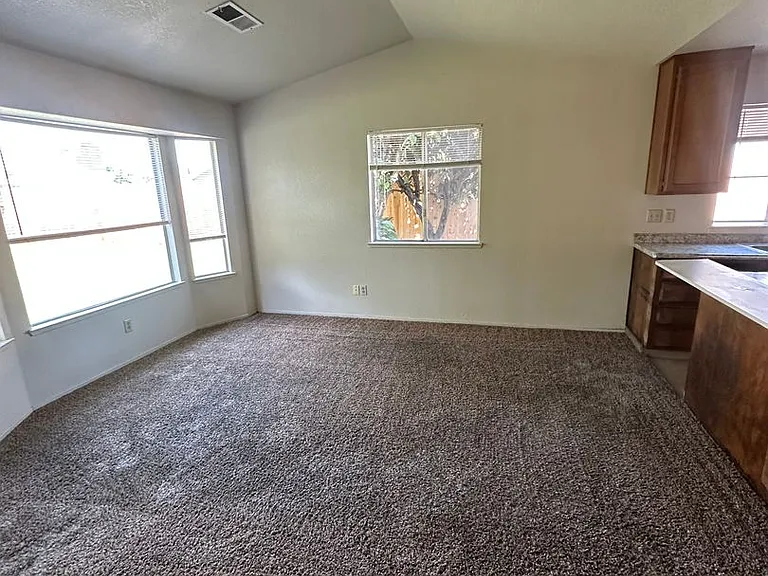 2348 W Pinon Ct — Photo 3