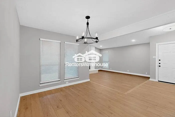 3706 Standridge Dr — Photo 8