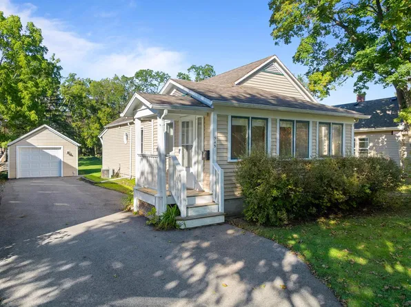 525 Spring STREET, Lake Geneva, WI 53147