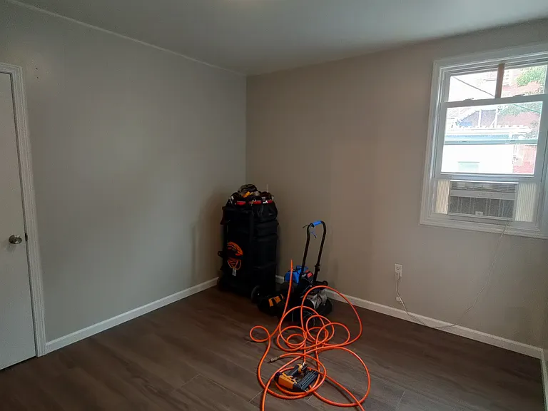 342 Broad St #6 — Photo 12
